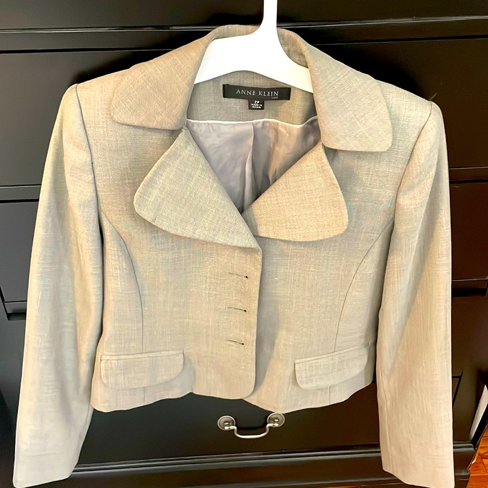 Beautiful grey blazer